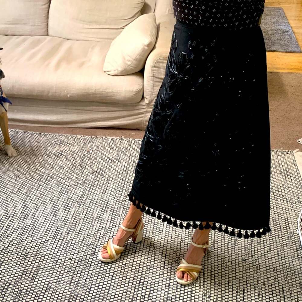 Excellent condition beaded Andrew GN Skirt